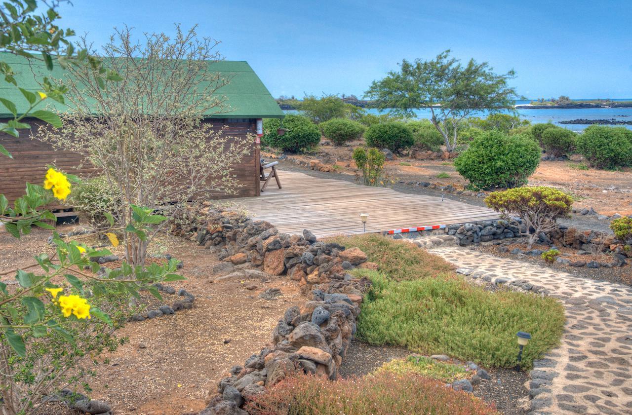 Floreana Lava Lodge Puerto Velasco Ibarra Exterior foto